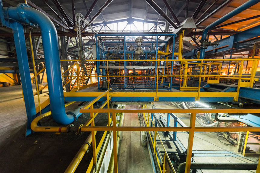 具有管道重工业机械金属加工车间概念的现代操作工厂设备板块图片