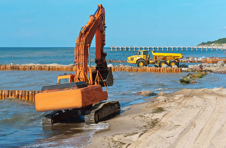 岸上建筑设备防水堤的建造沿海保护措施图片