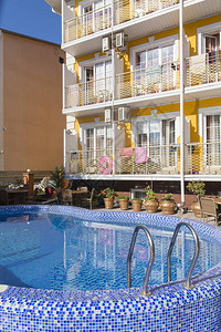 宾馆游泳池图片