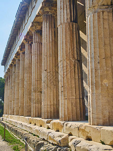 赫菲斯托神庙的多立克柱式廊细节位于雅典集市西北侧的古希腊礼拜场所希图片