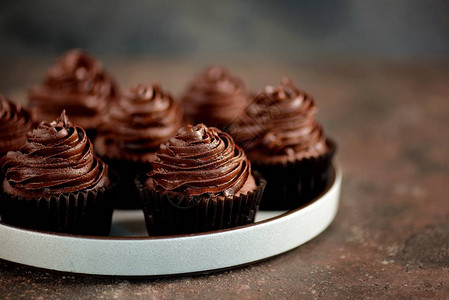美味的自制巧克力蛋糕图片