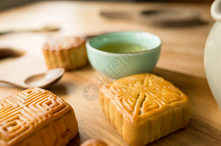 秋节美食月饼茶图片