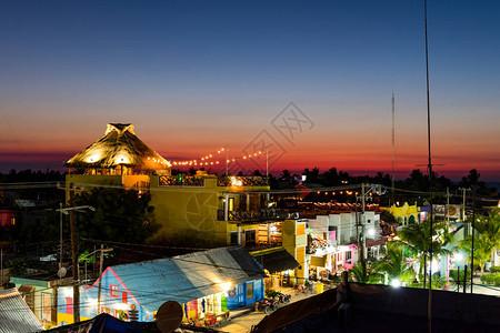 在墨西哥金塔纳罗奥岛IslaHolbox镇中图片