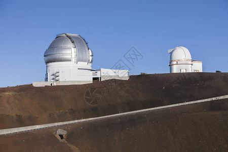 MaunaKeaGeminiNorth望远镜和夏威夷大学22m望远镜图片