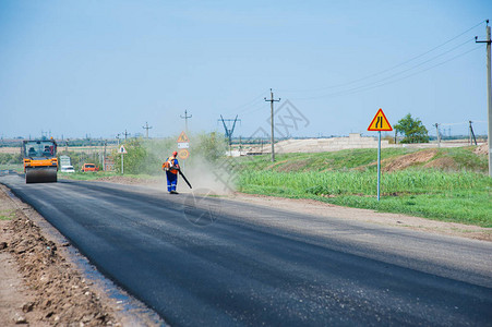 道路建设工业和团队合作图片