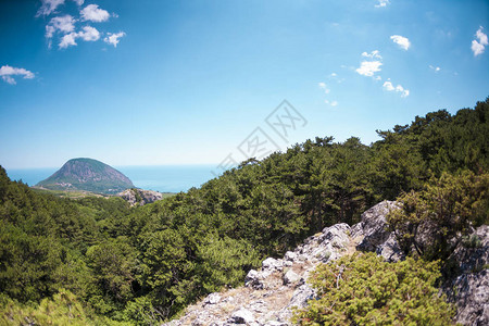 美丽的山地景观海边景色去美景之地旅图片