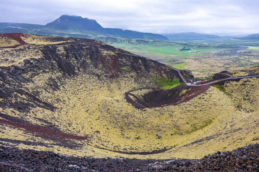 冰岛博尔加内斯附近火山的格图片