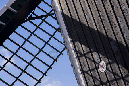 南荷兰角伦布朗特的风车1619年扬普高清图片