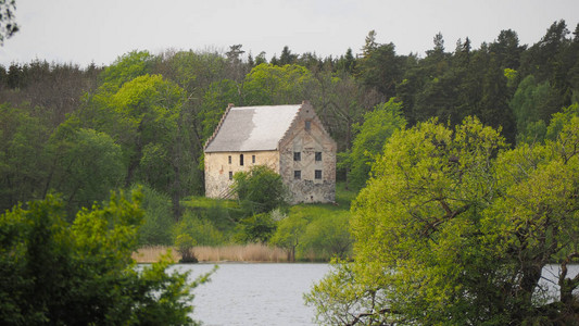 湖边的瑞典房子图片