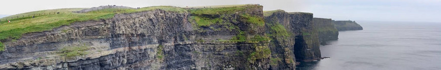 爱尔兰克雷尔县莫赫旅游者吸引的裂谷全景图片