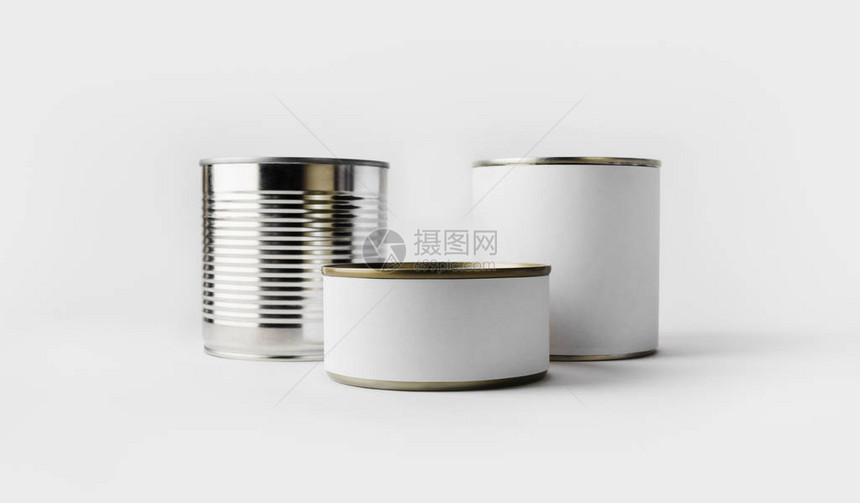 三罐装白标签的食品罐头反图片