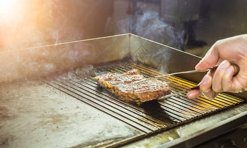食物和烹饪概念烤肉来自牛肉或猪图片