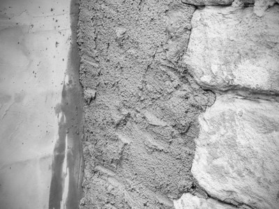 Reneval旧房屋墙将天然沙石块与现代混凝土材料合为一体图片