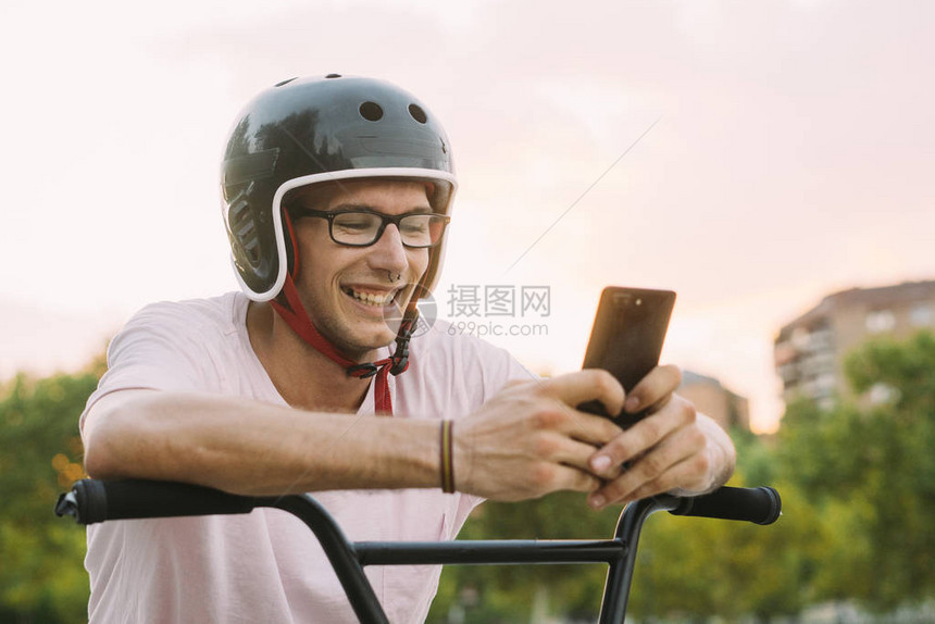 BMX智能手机图片