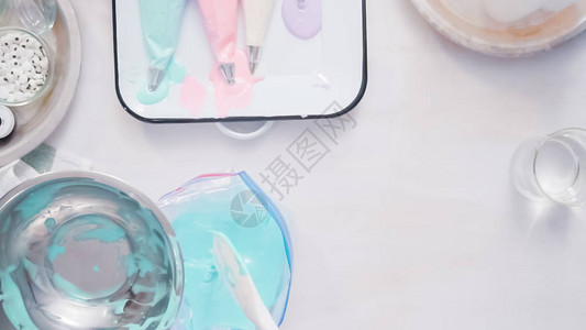 混合食物彩色在皇室的冰淇淋装饰背景图片