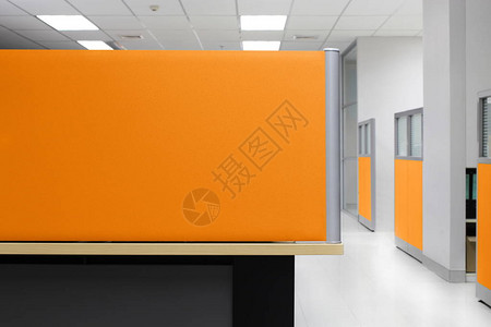 隔板橙色隔板空墙办公室隔间隔板四边背景图片
