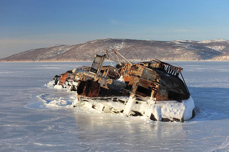 Magadan及其海湾Nagaev和Gert高清图片