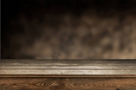 空的棕色木桌背景图片