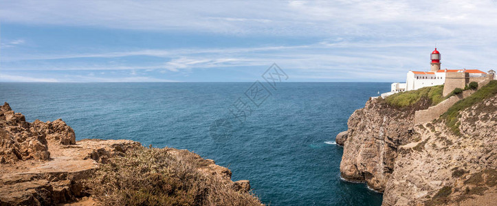 位于葡萄牙圣文森特角的岩石图片