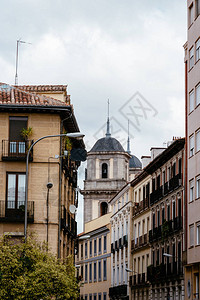 马德里Lavapies社区的风景它被认为是马德里最典型的街区图片
