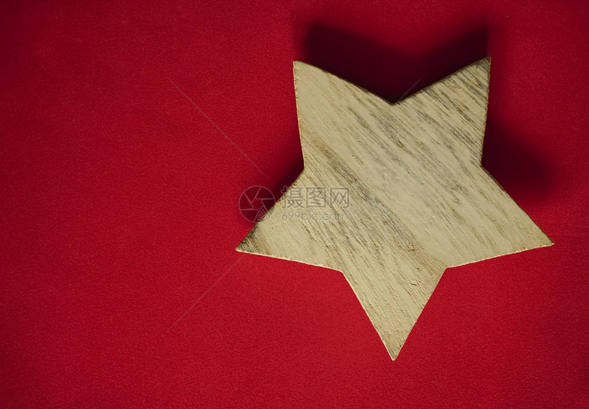 红色背景的木星五角形空的复图片