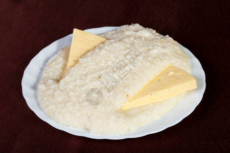 含乳酪的荷米图片