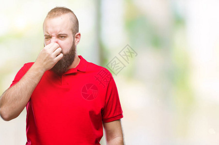 年轻的白种人嬉皮士男子穿着红色衬衫图片