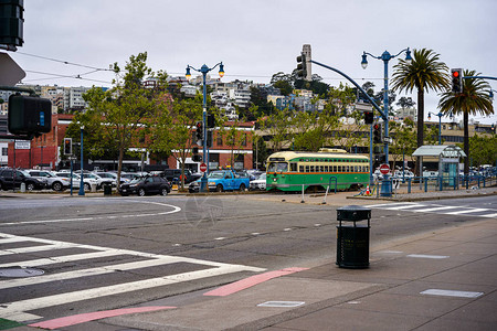 美国加利福尼亚州旧金山市Embarcadero街城市观点图片