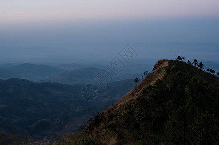 美丽的景色日落自然夕阳山背景图片