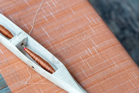 土着太台的手工编织我们自古传承了编织文化而梭织面料在穿图片