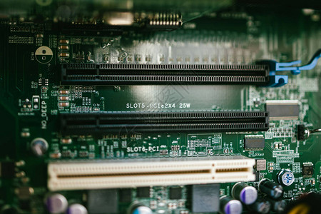 现代服务器工作站中强大的主机板上的多PCI和PCI图片