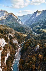 欧洲最深的峡谷塔拉河峡谷图片