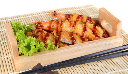 日本料理炸天妇罗虾和炸猪肉图片