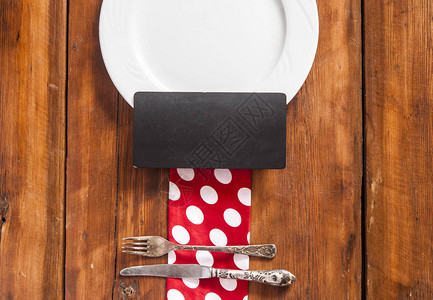 餐厅菜单与空盘子和餐具图片