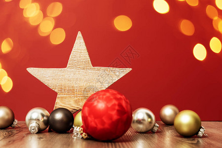 圣诞装饰玻璃球配有木星和背景图片