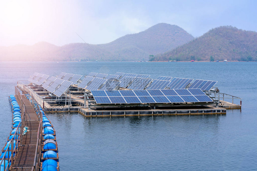 太阳能电池板在拦河坝中产生现代能源产业图片