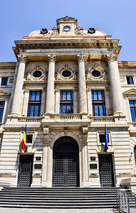 罗马尼亚银行在布加勒斯背景图片