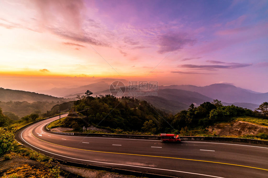 太阳升起的景点是泰国清迈Chian图片