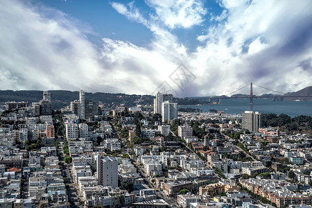 旧金山天际线和郊区美国加利福图片