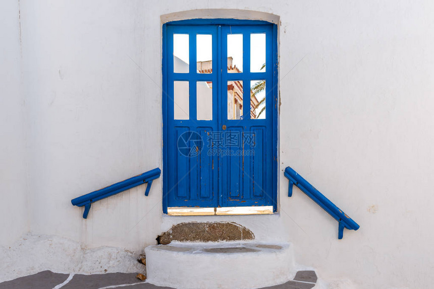 希腊塞里福斯Chora的希腊白图片