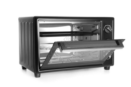 白色背景上的现代电烤箱图片
