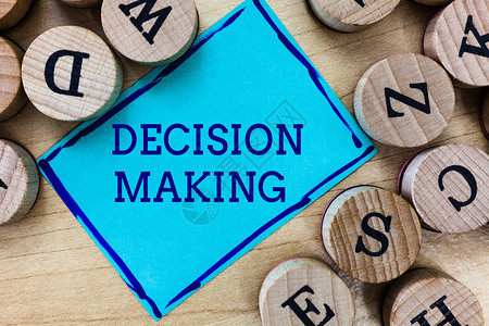 预先安排文字书写文本决策在两种或多种可能之间做出决定的行背景