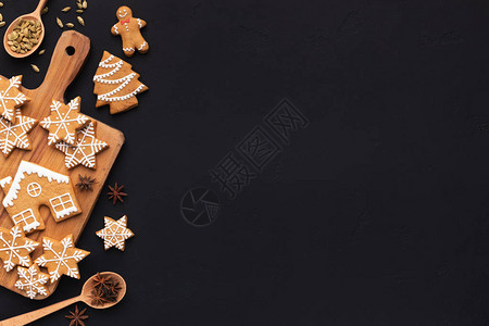 圣诞自制的姜饼干图片