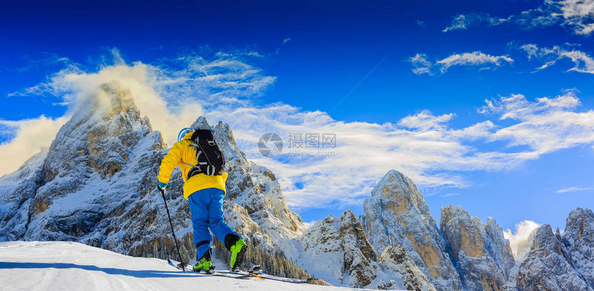与意大利多洛米人山Dolomites山圣马丁诺迪卡斯特罗扎帕莱的图片
