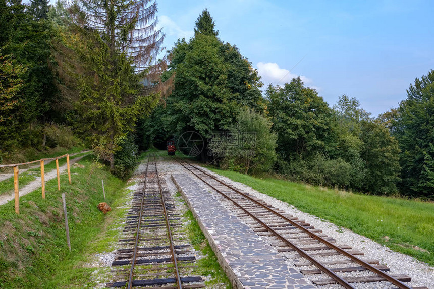 斯洛伐克的古老原木铁路旅游景点图片