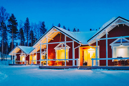 芬兰拉普兰Rovaniemi的圣诞老人假图片