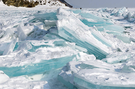 冬天的贝加尔湖冰雪夏莫克纯蓝花和图片