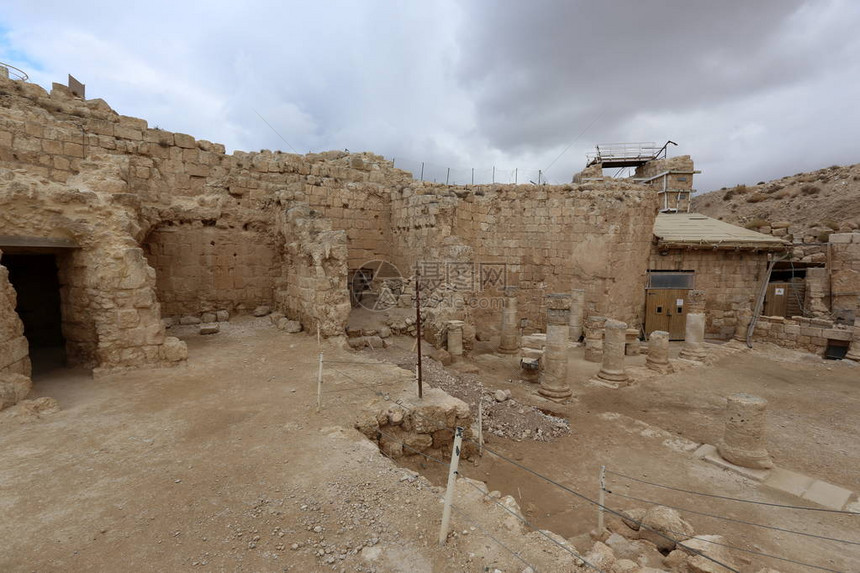 希律登是犹太沙漠的一个古老堡垒在杰鲁萨勒以图片