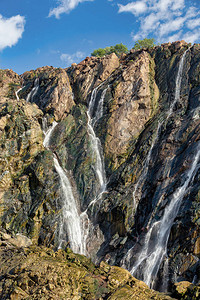 美丽的Ruacana瀑布在纳米比亚北部和安哥拉南部的Kunene河上图片