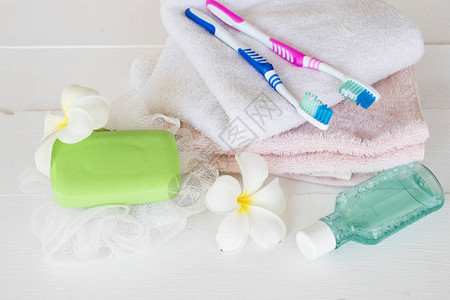 口腔和草药肥皂用于保健机构皮肤的口腔卫生护理图片